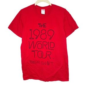Taylor Swift The 1989 World Tour Red Shirt Small